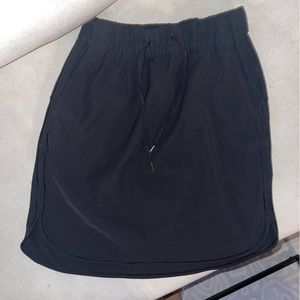 Lululemon On The Fly Black Skirt
